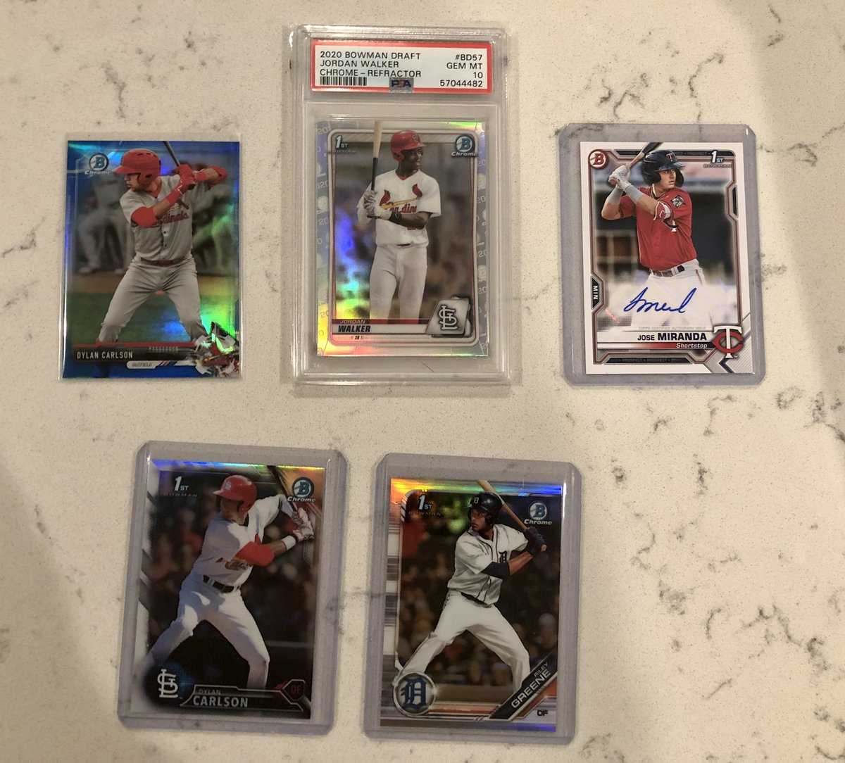 CardGrowthFund's tweet photo. Nice #Bowman mail day!!! Carlson and Greene refractors prob headed for grading.
#thehobby @CardPurchaser #firstbowman #Bowman #Topps https://t.co/ffTHDFibAU