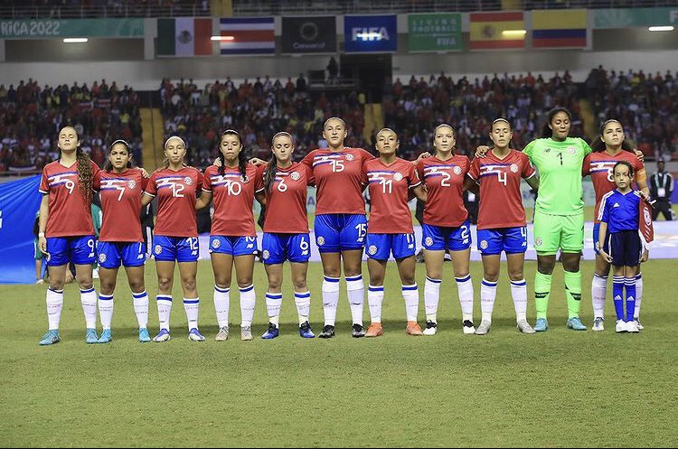 Se aplaude 👏 el esfuerzo pero no la preparación de un mundial.
El organizar un mundial conlleva que la selección anfitriona compita y que NO sea una participante más.Ahí se los dejo @fedefutbolcrc.