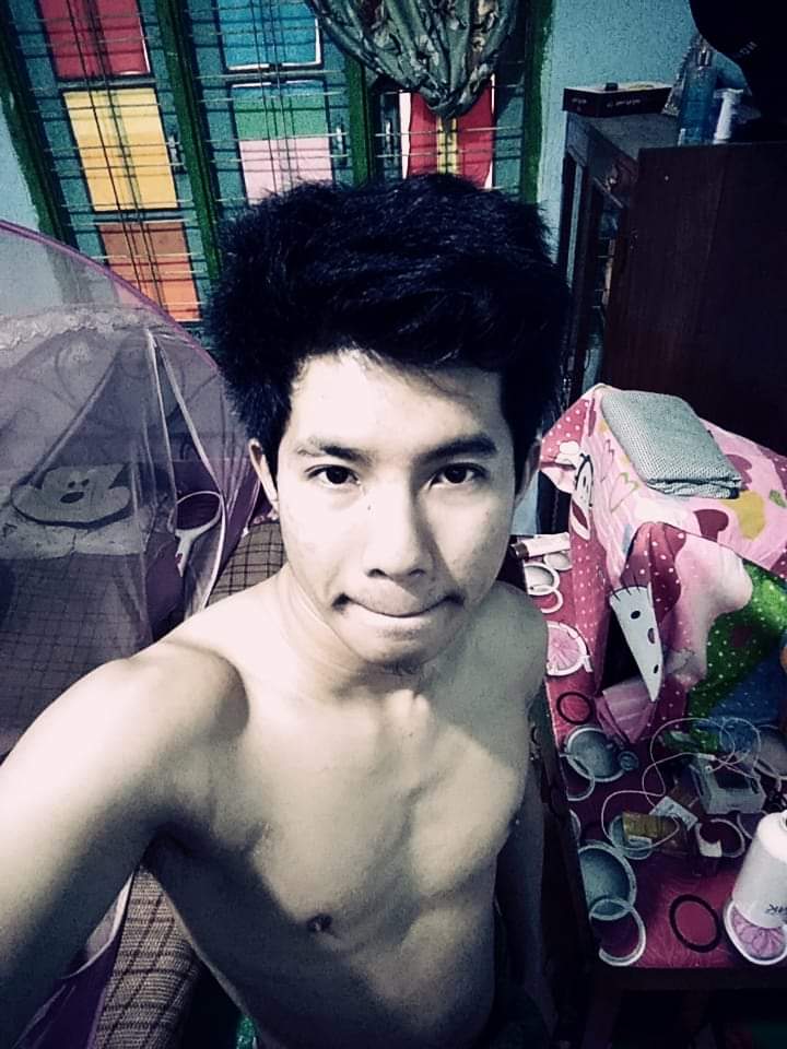 Quzrtz's tweet photo. Yangon အလုံနဲ့ စမ်းချောင်း က Gs စိတ်ဝင်စားတဲ့ T��ဲ့ Vတွေ ရှိလား Come Cb https://t.co/BfhJciF0eW