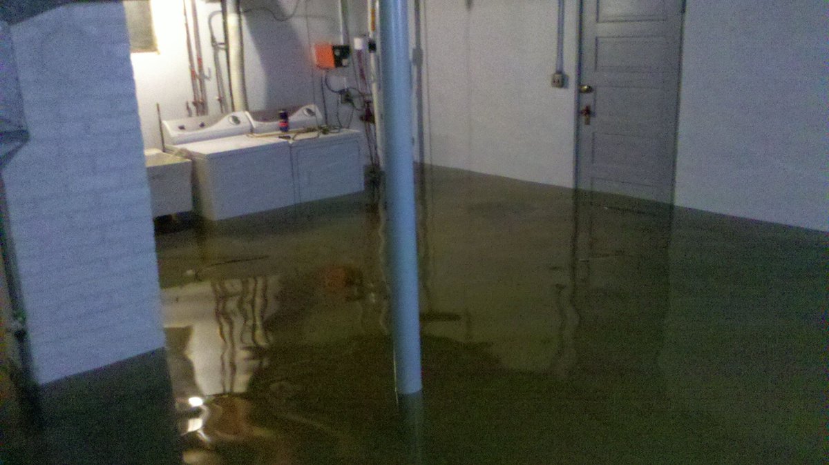 unnerffed's tweet photo. #BasementStorageFails
We can't have them in Florida, this would be the norm.  Kinda sucks but basements are creepy anyway https://t.co/9tyw15ItCI