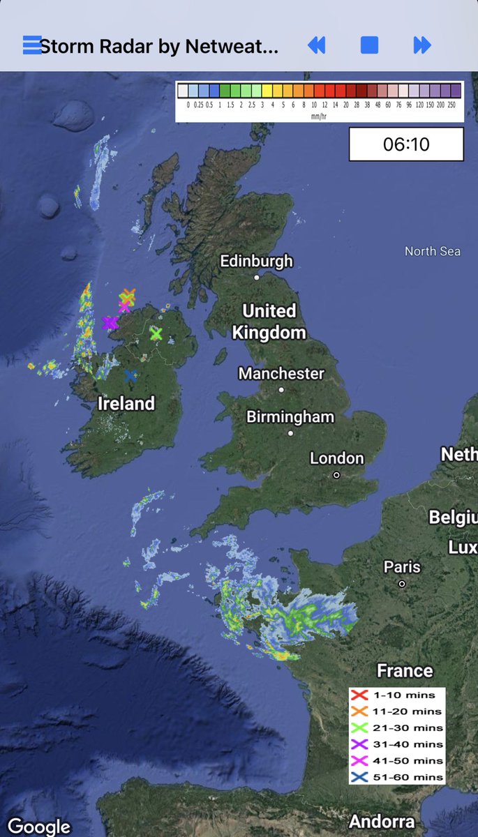 Kernow_Life's tweet photo. ⁦@Netweather⁩ #rain running parallel to the #southern #coastline of #Cornwall #Kernow . Hasn’t really produced any #precipitation here in #Perran #Downs  #marazion #penzance https://t.co/IunyTIEiq8