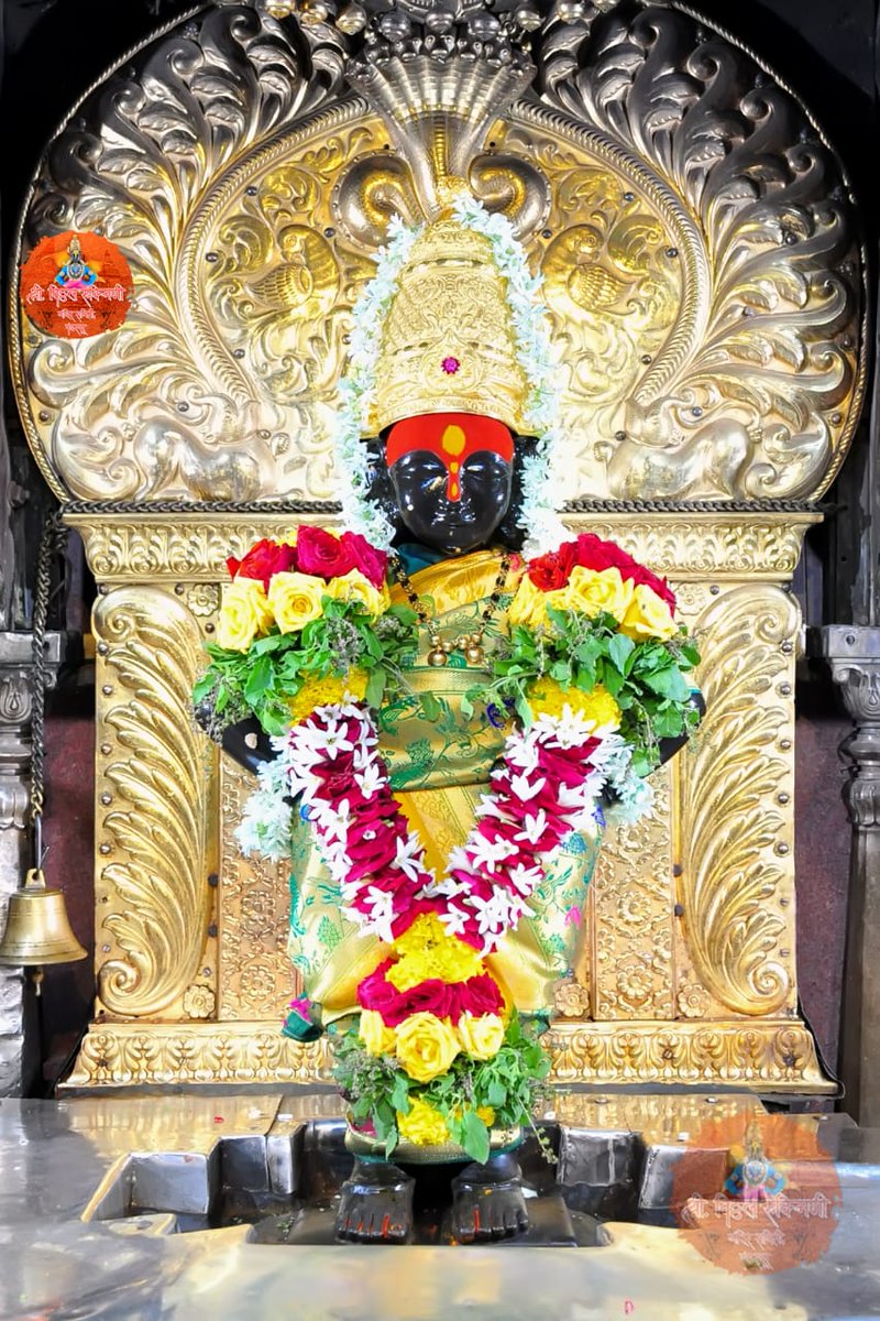 GitanjaleeThak's tweet photo. आज सुबह के दर्शन
🙏🏻 जय हरी विठ्ठल https://t.co/GMsEEhu69g