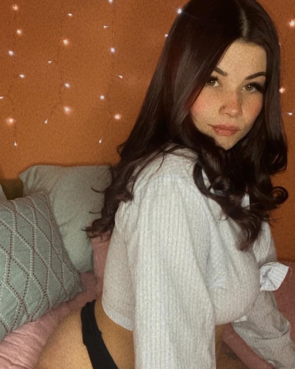 MilfJane19's tweet photo. I love being sophisticated, but slutty 🤭😮‍💨 https://t.co/ghT2Dus3ba