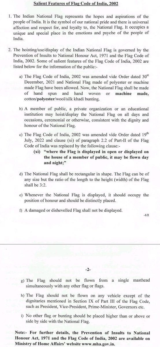 akhildadwal's tweet photo. Please adhere to the guidelines while hoisting the national flag. I have seen some vehicles other than dignitaries like autorickshaw motorcycle or any private vehicle whereby our national flag is being attached. Please avoid such thing as it is against law. https://t.co/83kro0sO9I