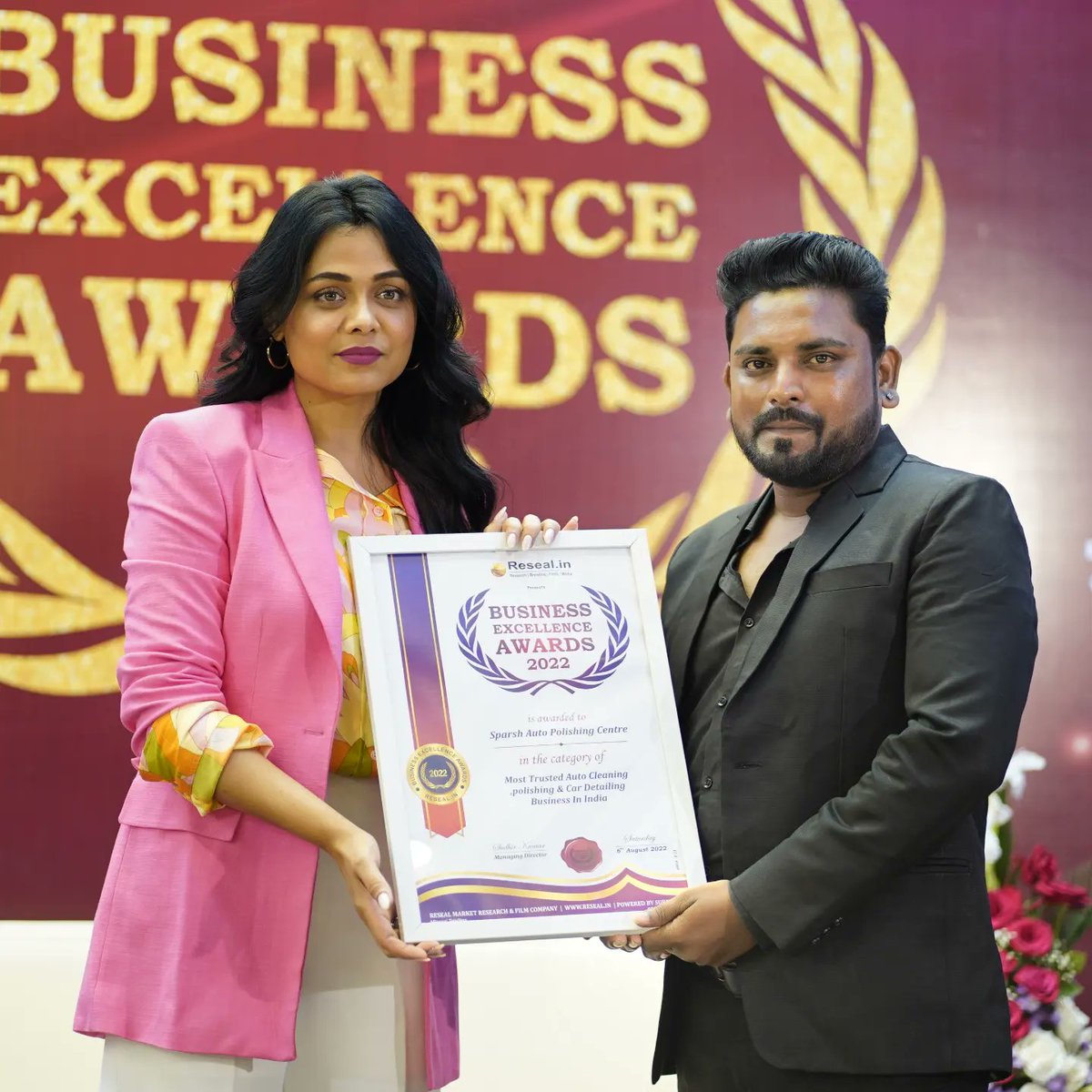 SparshMedhe's tweet photo. We are proud to announce that Mr. Sparsh Ramesh Medhe (Founder, Sparsh Auto Polishing Center ) Awarded with "Business Excellence Award" by the hands of Miss. Prarthana Behere  (Indian Flim Actress ) on 6th August 2022

#Businessman #Award  #Entrepreneur #businessexcellenceaward https://t.co/h1Of1T9LP4