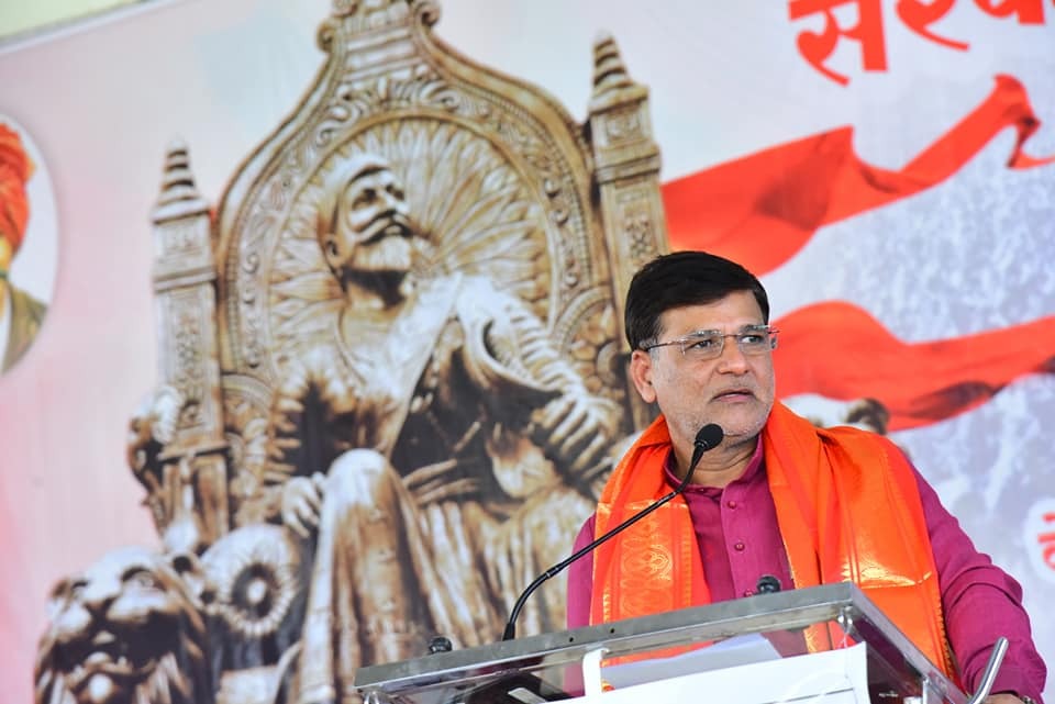 Muktpeeth's tweet photo. तुळशीदास भोईटे यांची शब्दांजली:

विनायक मेटे: मराठा हक्कांसाठी लढणारा योद्धा हरपला...प्रस्थापितांना झुगारत बुलंद केला शोषित मराठ्यांचा आवाज!

https://t.co/quDer95grN

#VinayakMete #विनायक_मेटे #RIPVinayakMete #mumbaipuneexpressway #ShivSangram #Raigad #महाराष्ट्र #Maharashtra https://t.co/tmrxllBSYs