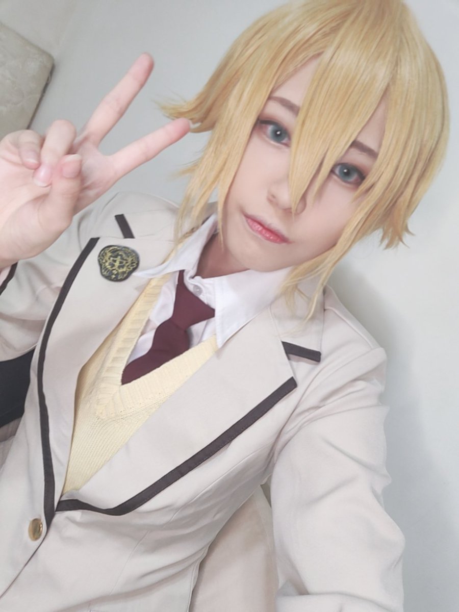 にじさんじ 卯月コウ 女装 コスプレ まっくろ 卯月ヒカリ にじさんじ 卯月コウ 女装 コスプレ まっくろ 卯月ヒカリ