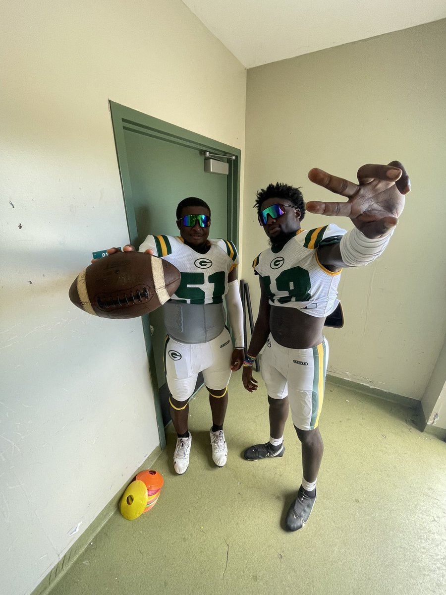 Lawrence Thompson tweet media