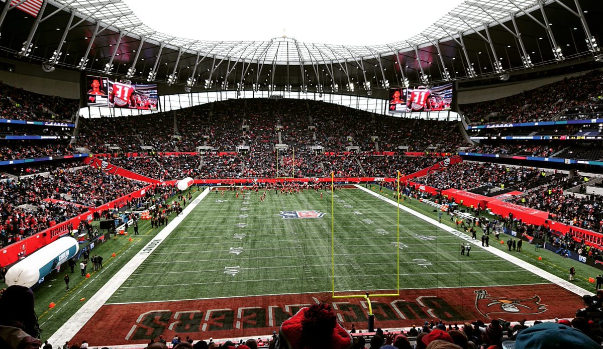 Beeercan2's tweet photo. @Buccaneers Last time the Bucs were in the UK, vs the Panthers at Tottenham. A game I will never forget getting to see the team I've supported for 23years, but with the performance a game I desperately want to forget. #goBucs https://t.co/SEKgoUdElp