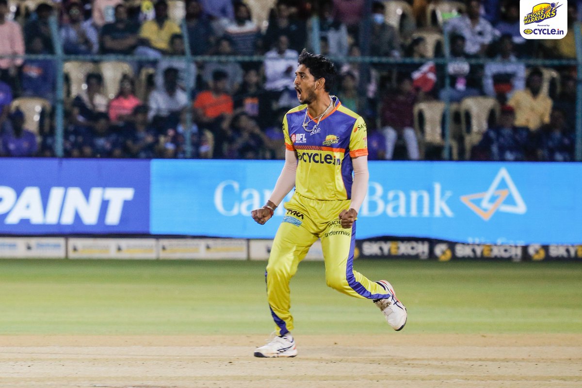 mysore_warriors's tweet photo. Warriors clinched victory in a nail biting game against the Bengaluru Blasters. Here are some highlights of a final over thriller in Mysuru:
#MysoreWarriors #GoWarriors #MaharajTrophy #Cricket #IlliGeddavareRaja #MWvBB https://t.co/7q6rOQ9ive