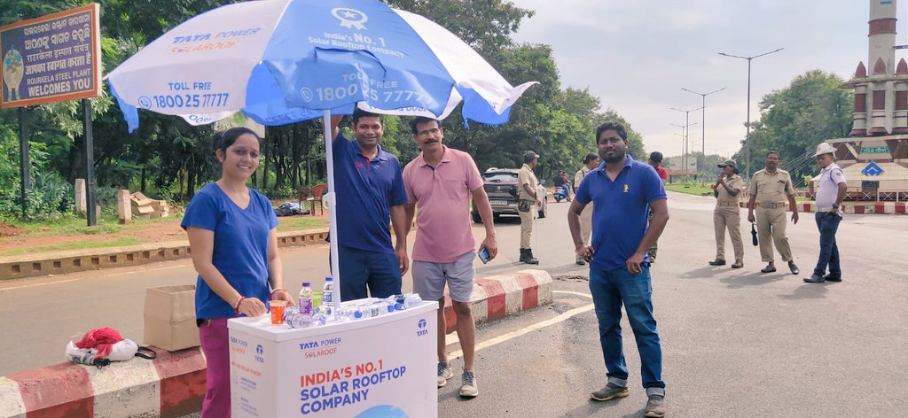 KoelFresh's tweet photo. Happy to share that @KoelFresh in association with @TATAPOWERSOLAR were refreshment partner for RourkelaRuns organized by @RourkelaMC on the eve of 75 Years of Independence.
#koelfresh #rourkela #tatapowersolar #rourkelaruns #AzadiKaAmritMahotsav #azadikaamritmahotsav2022 https://t.co/xQ8xJHzpSt