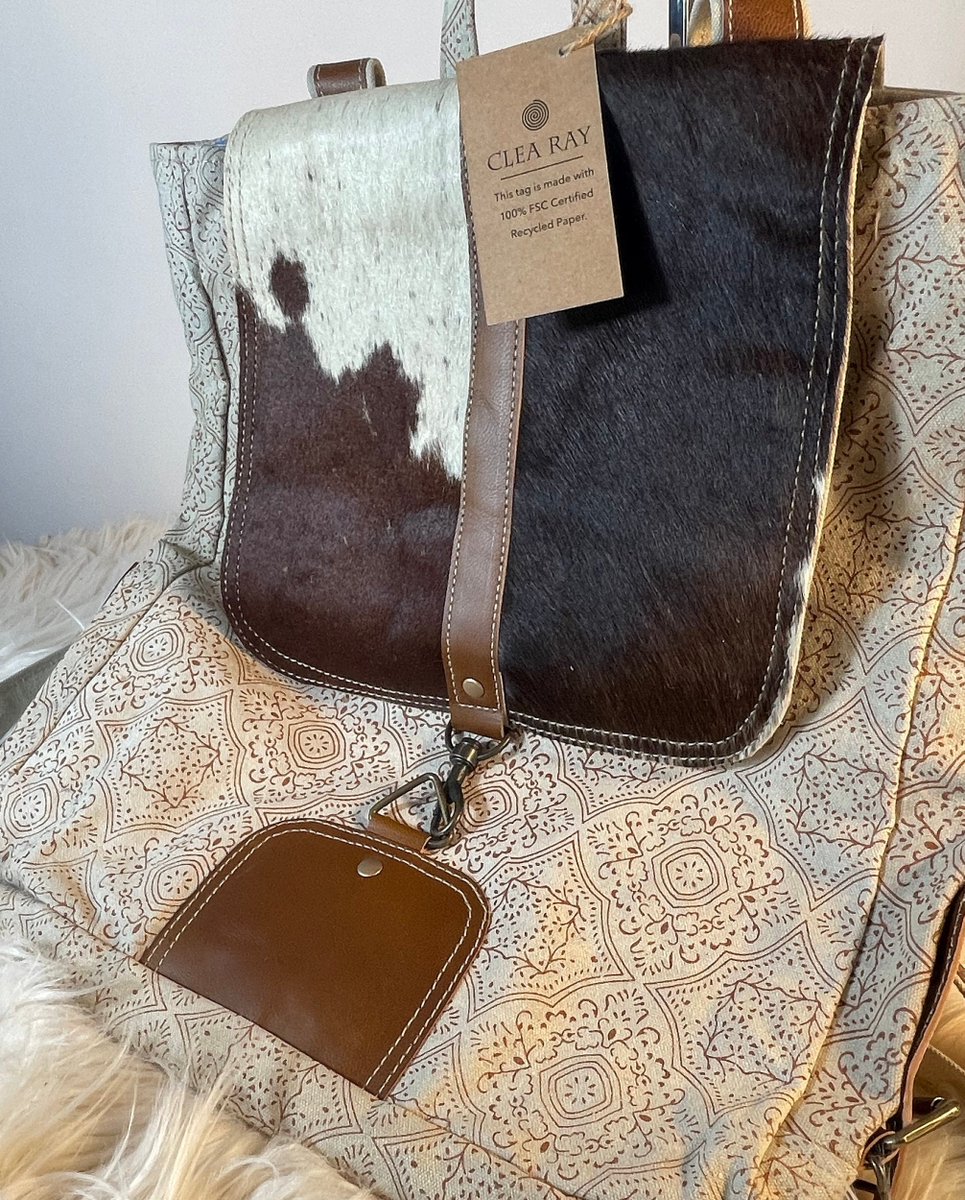 artisan_pure's tweet image. Cowhide Backpack-Recycled Rug with Cowhide Backpack-Casual Bag-Handbag-Satchel-Women's Accessories-Tote-Cowhide Purse-Neutral-Top Handle Bag etsy.me/3vDKWia #ArtisanPureSkinCare #Etsy #UniqueBackpack