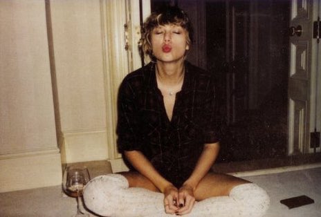 fletcherxswift's tweet photo. the way they all make my heart stop 24/7 https://t.co/aD07eDKq9j