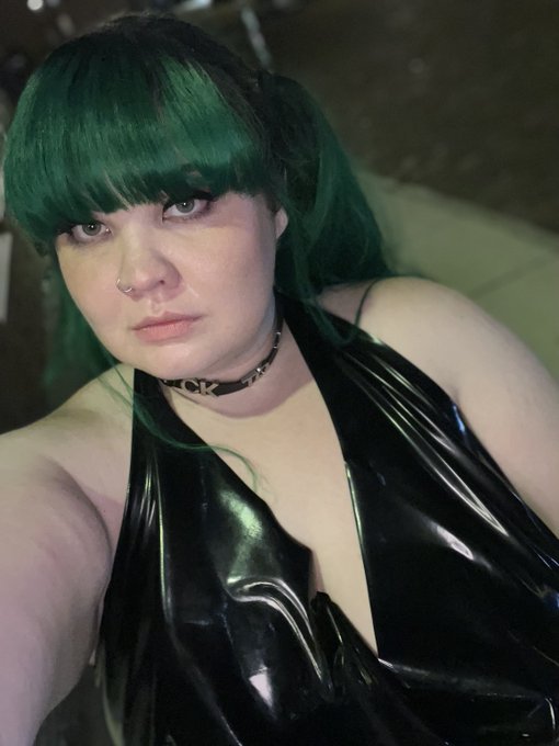 I&rsquo;m obsessed with this dress https://t.co/0O0ZrwWsFA<a href="/tag/mvsales"class="tags"><span>#mvsales</span></a>