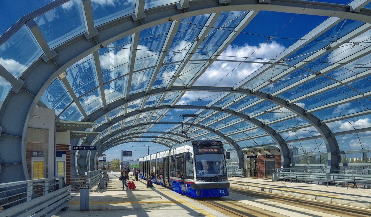 SaveATrain's tweet photo. Expansion in Poland       - https://t.co/NJeUtcOKHi #trains #pesa #tram #contract #bydgoszcz #poland #railstation #publictransport https://t.co/d5SmIvzDCS