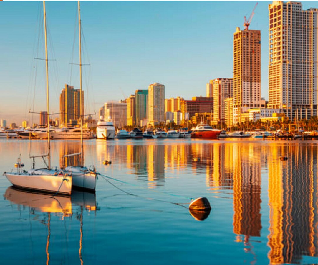 Leshca_Biz's tweet photo. " Manila Bay "
Flaunting a pleasant environment, exuberant atmosphere, calm waters, and breathtaking Sunset views, Manila Bay is also one of the most romantic place to visit in Philippines.
#beautifulplaces #traveltips
#travelguide #quiteplace #niceenvironment #touristspot https://t.co/OySTfAZXQE