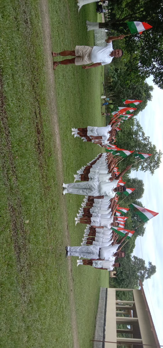 SahadevBrahma's tweet photo. The procession of 20th AP(IR) Bn, Panbari reg. "HarGharTiranga"
#AzadiKaAmritMahotsav 
#HarGharTiranga 
#HarGharTirangaAssam 
@20THAPIRBN https://t.co/2OdMEBJA3i