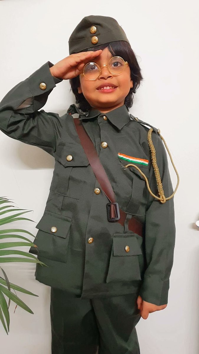 shvtaas's tweet photo. A feeling to be instilled and not taught- share information and read history to know your country,culture and roots well ! 
#IndiaAt75 #HarGharTiranga #IndependenceDay #nationalism #subhashchandrabose #FreedomFighters #IndependenceDay2022 https://t.co/ooNT4kZp4B