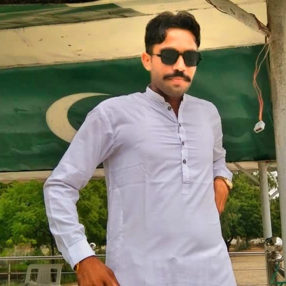 DBeerani's tweet photo. #NewProfilePic 🇵🇰🌹 https://t.co/d3J2S8nyyu