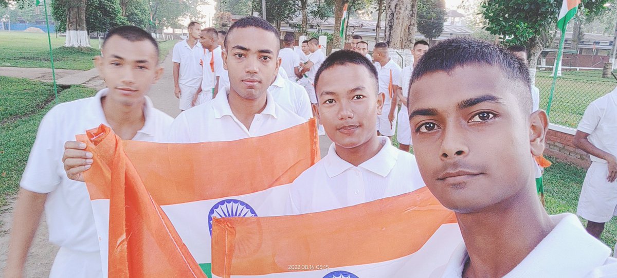 ArjunDaimary10's tweet photo. Hamare hath main tiranga, 11th APBN Dergaon #AzadiKaAmritMahotsav
#HarGharTiranga
#HarGharTirangaAssam
@PMOIndia
@HMOIndia
@MinOfCultureGoI
@CMOfficeAssam
@himantabiswa
@DGPAssamPolice
@assampolice
@commandant11th1 https://t.co/gPOmX8uirD