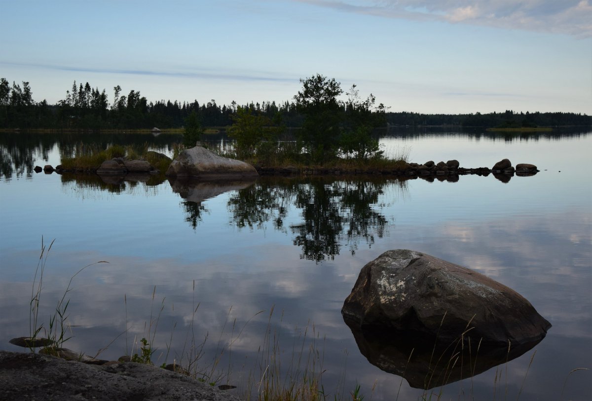 karl_w_nyman's tweet photo. Spegellugn morgon. Ha en avkopplande söndag allihopa! #sundaymorningview #archipelago #västerhankmo #finland https://t.co/C4lt9cxill