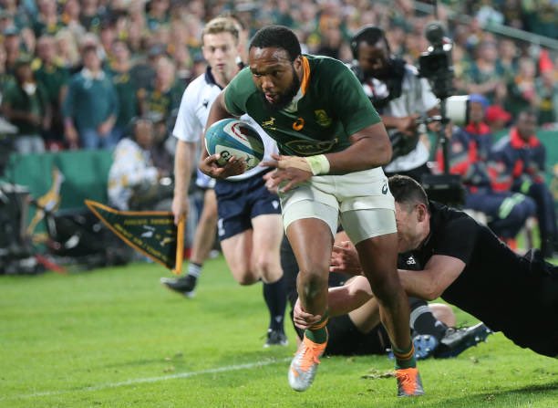 jaredwright17's tweet photo. Lukhanyo Am v New Zealand 📊

80 Minutes ⏰ 
5 Passes ✋
8 Carries 🏃‍♂️ 
5 Defenders beaten 🕺
4 Clean breaks 💨
137 Running metres 🔥
1 Try 🏉

#RSAvNZL #RugbyChampionship https://t.co/sKtNPLS9e8