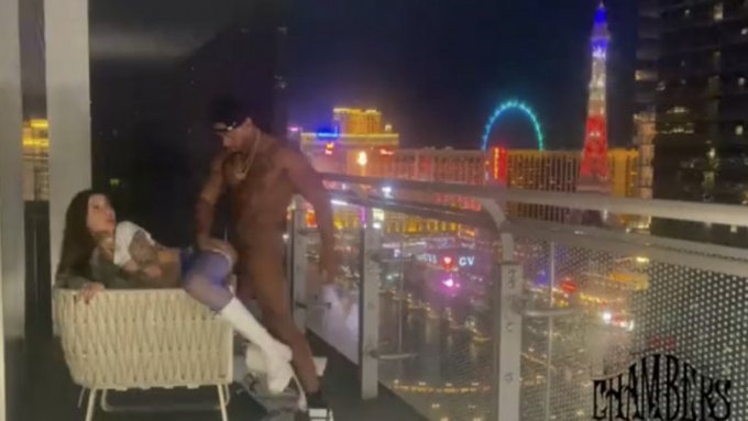 Just sold! Get yours! Paint me in cum on the Vegas Strip https://t.co/cwxVE2p4Au #MVSales https://t.