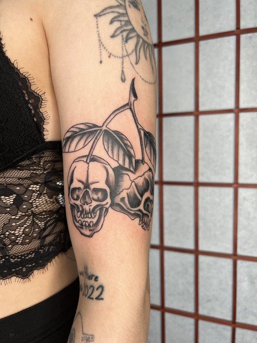 Impulsive tattoos > going to therapy https://t.co/uwRbVQeESU