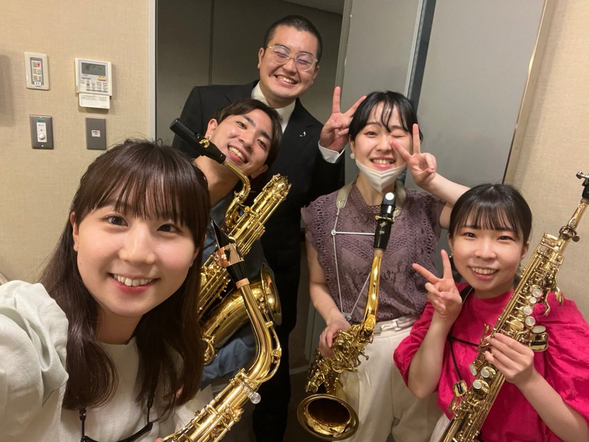reliefquartetto's tweet photo. ルリエフコンサート終演致しました❗️🌈
沢山の方にご来場頂き、ルリエフ一同大変嬉しく思います。
今回の演奏会を次に活かして、更にパワーアップしたルリエフにご期待ください👍
ご来場頂きまして、誠にありがとうございました！ https://t.co/NNJubwD7DH