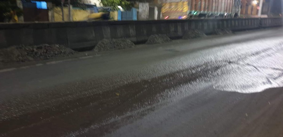 RoshanJ93764995's tweet image. माननीय झरिया विधायका पुर्णिमा नीरज सिंह से हाथ जोड़ कर निवेदन है की इतना अत्याचार मत करिए झरिया के लोगो को आपसे बहुत उम्मीद है आरएसपी कालेज पास इतना बुरा हाल है उसे नियमित रूप से साफ सफाई किया यह कभी भी बढ़ी दुर्घटना घट सकती है
#purnimanirajsingh
#Hemantsoren