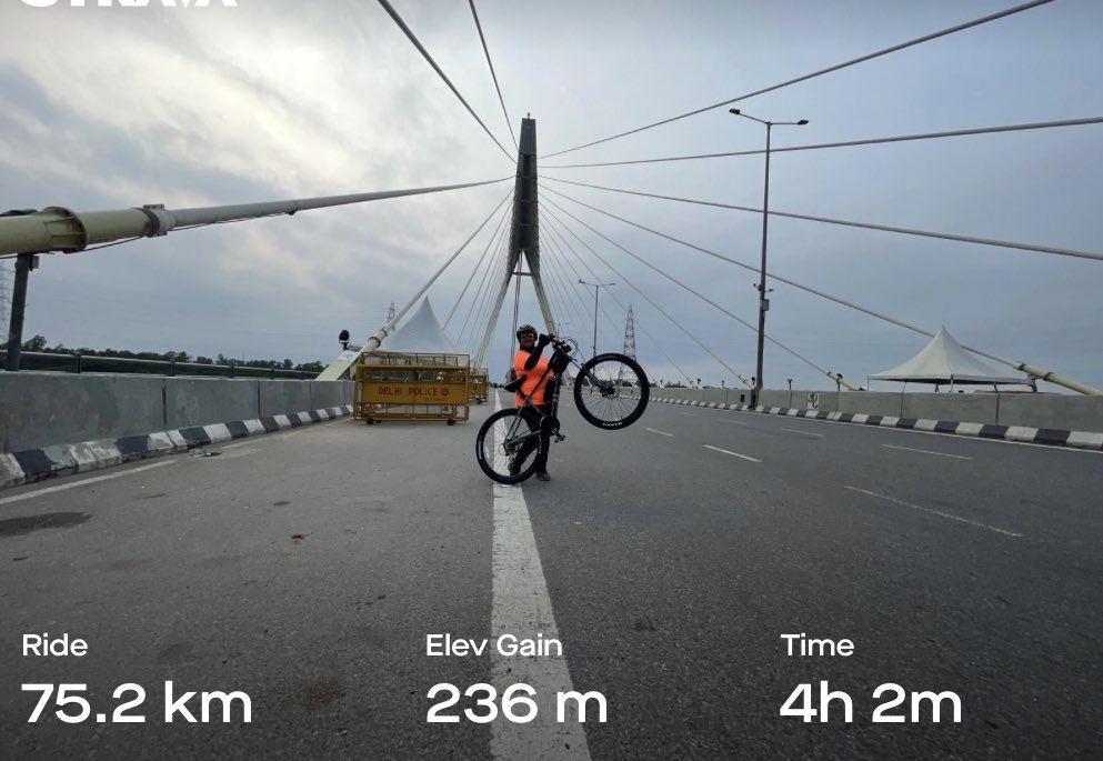 nisharai_ggc's tweet photo. 75 km Pre Independence Day Ride #cycling to SIGNATURE BRIDGE #NewDelhi #AzadiKaAmritMahotsav #azadikaamritmahotsav2022 #ShaheedDiwas @dhumpachika #cycliglife #IndependenceDay2022 https://t.co/UwNGAAbpBJ