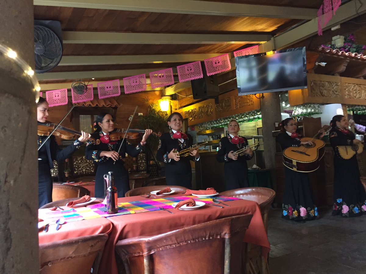 WishToRetire's tweet photo. I wish you could hear these beautiful mariachi women singers! Fun exploring Tlaquepaque. Say 4 times fast! #mariachi https://t.co/DtRWnVwRbJ