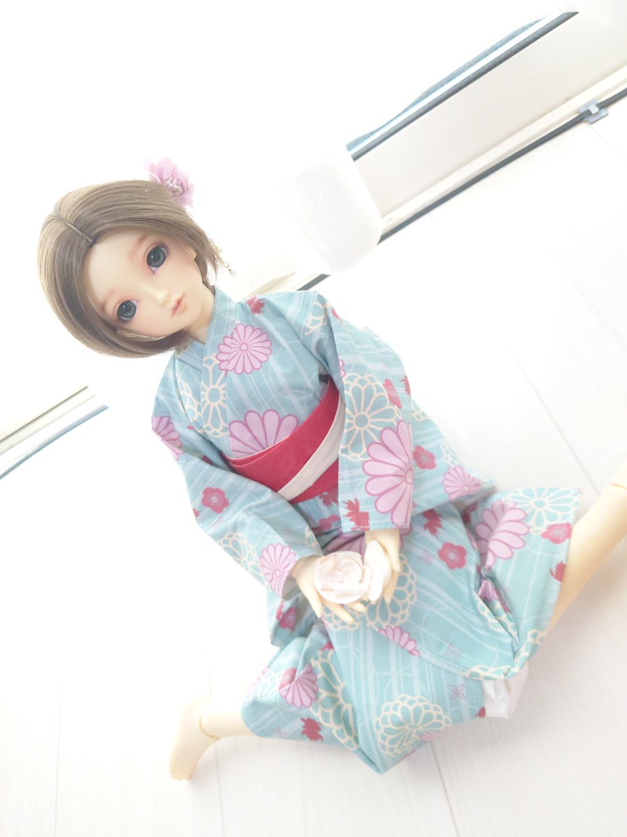 KiminoOFURO's tweet photo. 今日のリリア❤
先週海で拾ってきた貝殻たちをリリアに見せたよ。なんかワクワクしてる❤
#浴衣
#sd
#sdcoco
#sd_coco
#sdここ
#superdollfie
#スーパードルフィー
#volks
#volksdoll
#bjd
#doll
#うちのこかわいい
#うちの子かわいい
#Lilia https://t.co/p53d2WJfjn