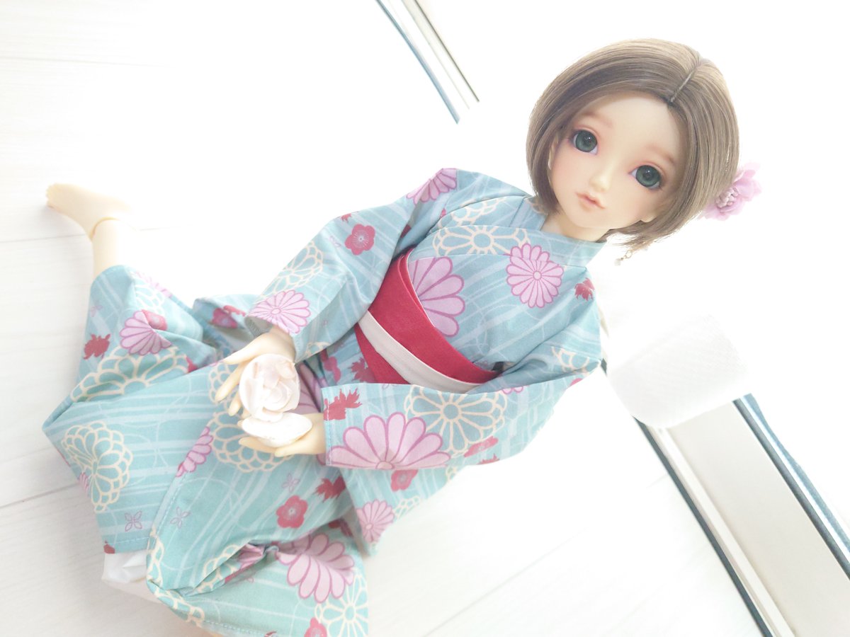 KiminoOFURO's tweet photo. 今日のリリア❤
先週海で拾ってきた貝殻たちをリリアに見せたよ。なんかワクワクしてる❤
#浴衣
#sd
#sdcoco
#sd_coco
#sdここ
#superdollfie
#スーパードルフィー
#volks
#volksdoll
#bjd
#doll
#うちのこかわいい
#うちの子かわいい
#Lilia https://t.co/p53d2WJfjn