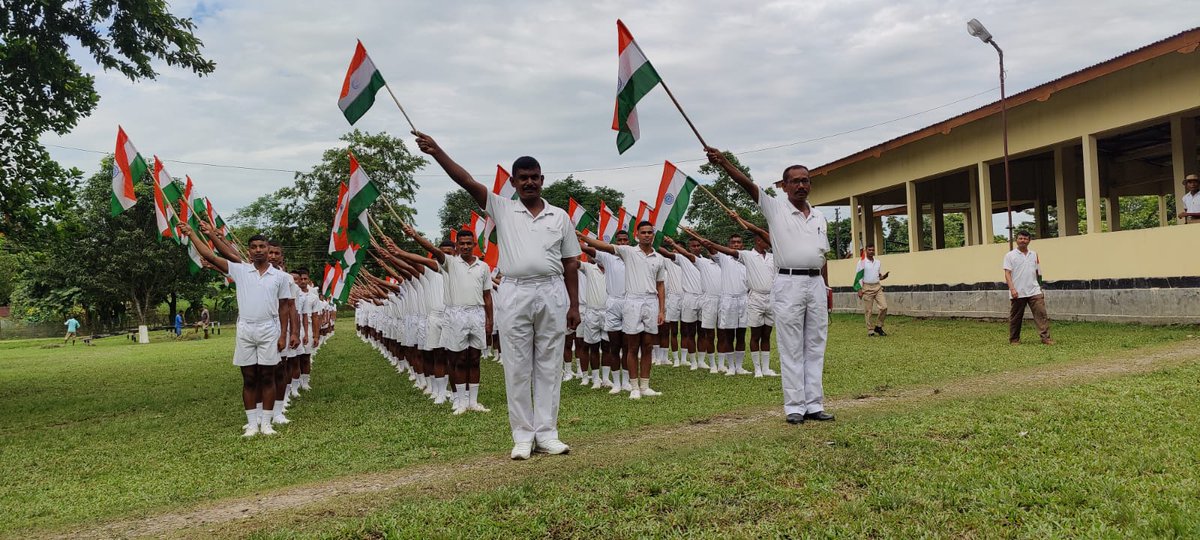 DebojitVlogs's tweet photo. #AzadiKaAmritMahotsav #HarGharTiranga #𝐻𝒶𝓇𝒢𝒽𝒶𝓇𝒯𝒾𝓇𝒶𝓃𝑔𝒶𝒜𝓈𝓈𝒶𝓂
@20THAPIRBN https://t.co/4V4HLIvU54
