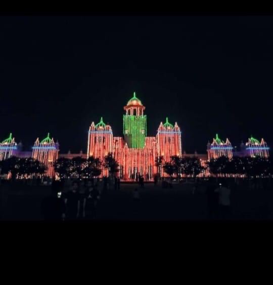 alwaysfeb4's tweet photo. Beauty at night. ♥️
📍Islamia College Peshawar
#IndependenceNight 🇵🇰 https://t.co/uPyKdxU2iP