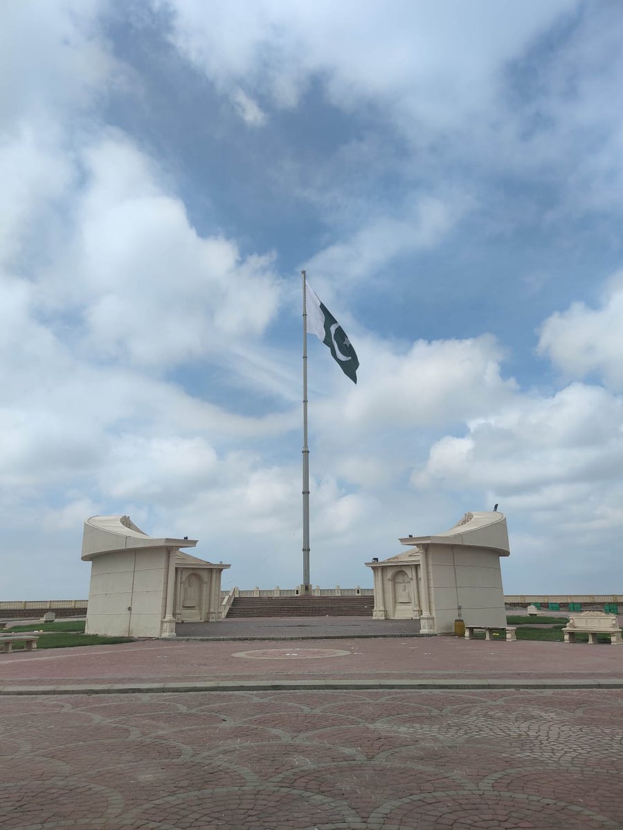 SpaininPakistan's tweet photo. To Pakistan and the people of Pakistan: Happy 75th Independence Day! This year the Spanish Embassy is celebrating #PakistanIndependenceDay in Karachi. #PakistanZindabad #PakistanAt75 @ForeignOfficePk https://t.co/bNi029nCMN