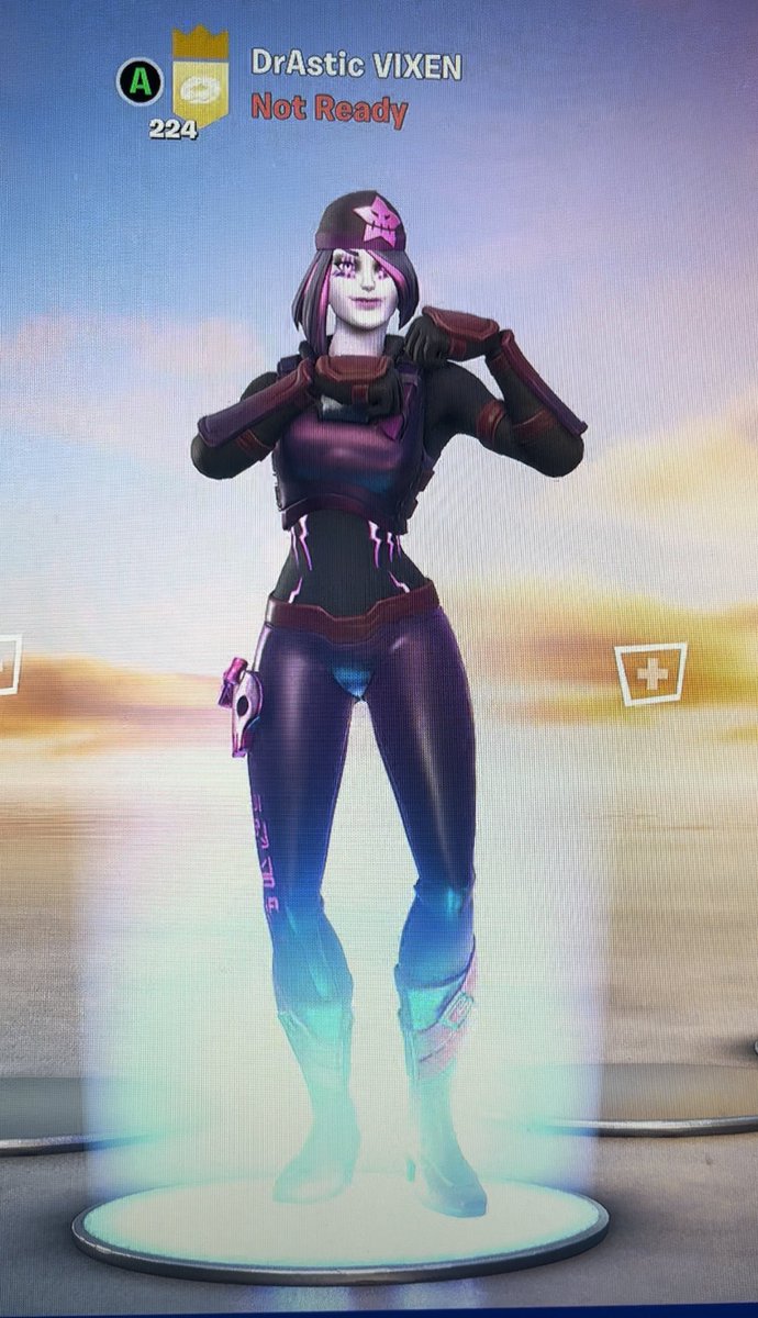 alexispresso's tweet photo. #fortnite #FortniteVibin #darkskully #xbox https://t.co/22EieGpGPr