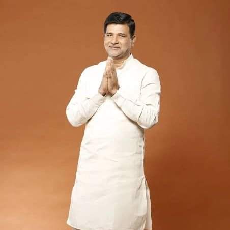 SachinBHILARE6's tweet photo. शिवसंग्राम संघटनेचे अध्यक्ष श्री विनायक मेटे यांच्या अपघाती निधनाच्या वृत्ताने अतिशय दुःख झाले. ईश्वर त्यांच्या आत्म्यास शांती देवो आणि त्यांच्या कुटुंबीयांना हे दुःख सहन करण्याची शक्ती देवो. माझी त्यांना भावपूर्ण श्रद्धांजली.

ओम शांती 🙏 https://t.co/qZQYjWkmI1