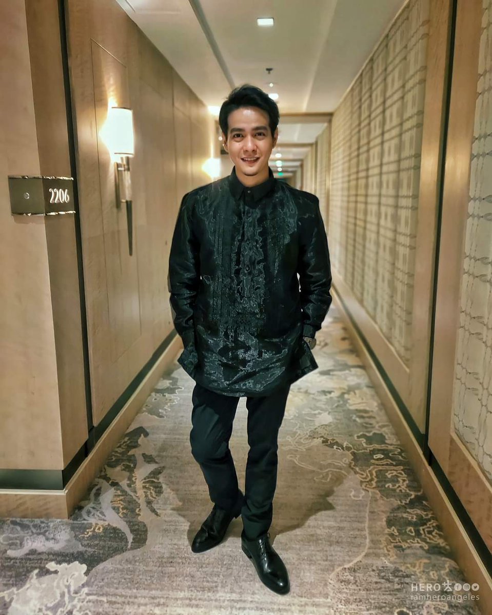 CHAF_Official's tweet photo. Our Gintong Parangal 2022 Awardee looking handsome *as always* ✨

Congratulations, @iamheroangeles 
👏🏼👏🏼👏🏼👏🏼👏🏼

📸 Hero Angeles Facebook Page https://t.co/aUEw56jY6f