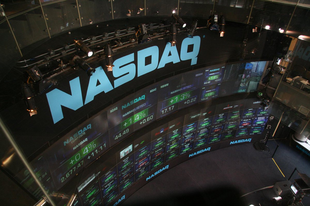 PeepulTreeWorld's tweet photo. So, as the US and the NASDAQ were still recovering from the #dotcombust of the 1990s, Indian #tech companies were seeing a transformation. Indian #softwareexports crossed USD 1 billion in 1997, and went up to USD 6.2 billion in just 4 years. 6/8
#dotcomboom https://t.co/DNEuxSErOE