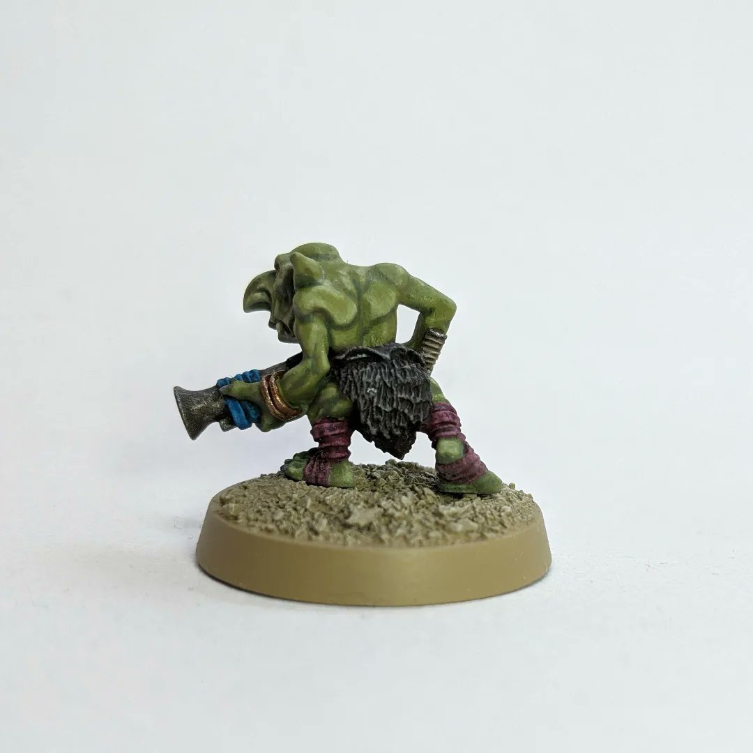 Gerry_B63's tweet photo. All good mobs need a Grot to kick and order around, so I thought this was a good place to start for my next project. It will evolve as a Gorkamorka mob into a 40k WAAAGH!

#ork
#gorkamorka
#grot
#rebelgrots
#warhammercommunity
#oldhammer
#40k
#warhammer40k https://t.co/HbrL78873R
