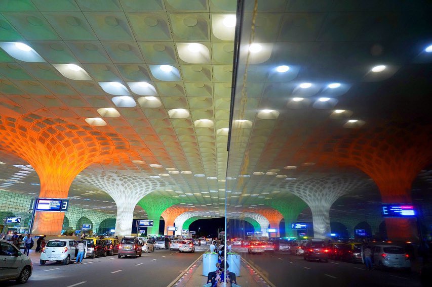 Mumbai Airport tweet media