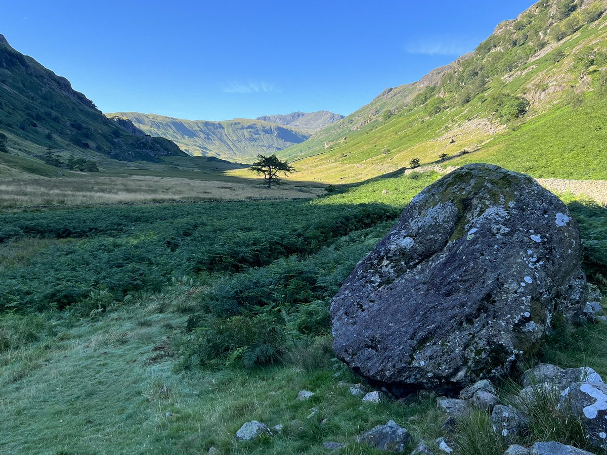 Manclee's tweet photo. #bessyboot 203/214 #rosthwaitefell #lakedistrict #cumbria #wainwrights #wainwright #hiking #hikinguk @lakedistrictnpa @wainsoc @wkthewainrights @WainwrightRocks @PictureCumbria @214Wainwrights @images_lake #lakedistrictnationalpark https://t.co/JXPMs1A4qB