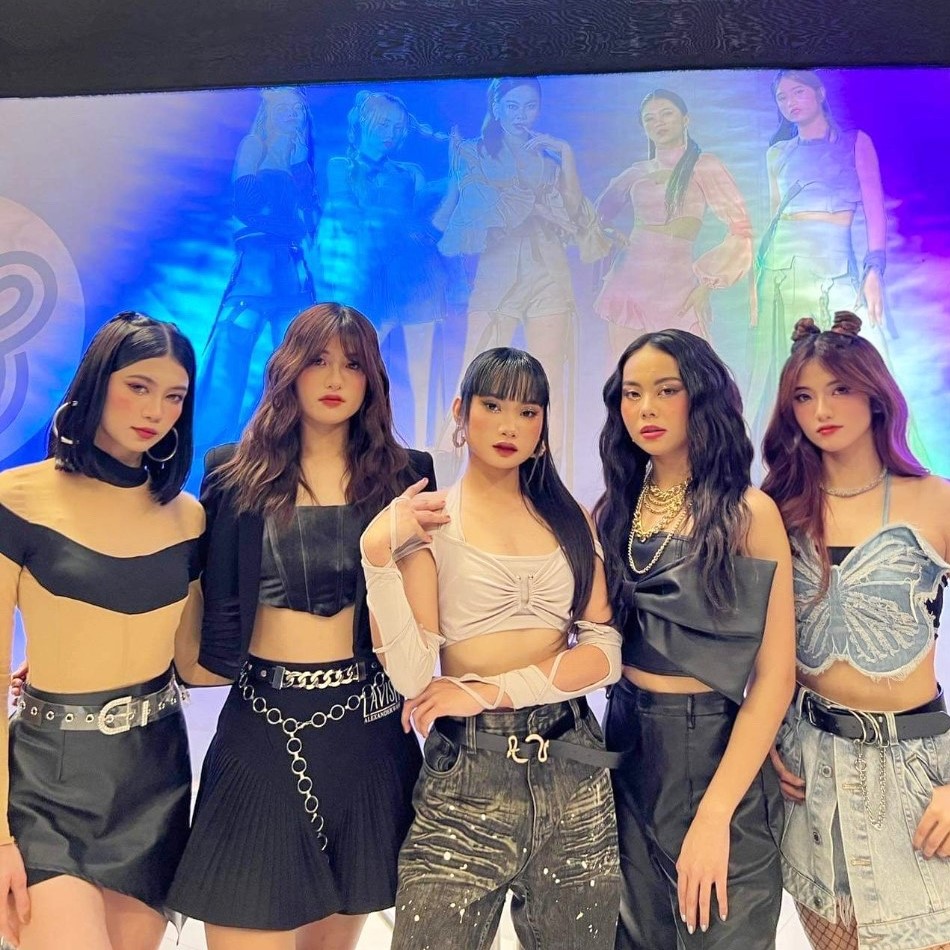 KAIAOfficialPH's tweet photo. [KAIA Mall Show]

We'll be on stage soon to see you, ZAIA ❣
SM Center Imus Event Center
4 PM PHT

KAIA AT SM IMUS
#KAIA #KAIAatSMImus #KAIAMallTour https://t.co/FPvFxkaKlE