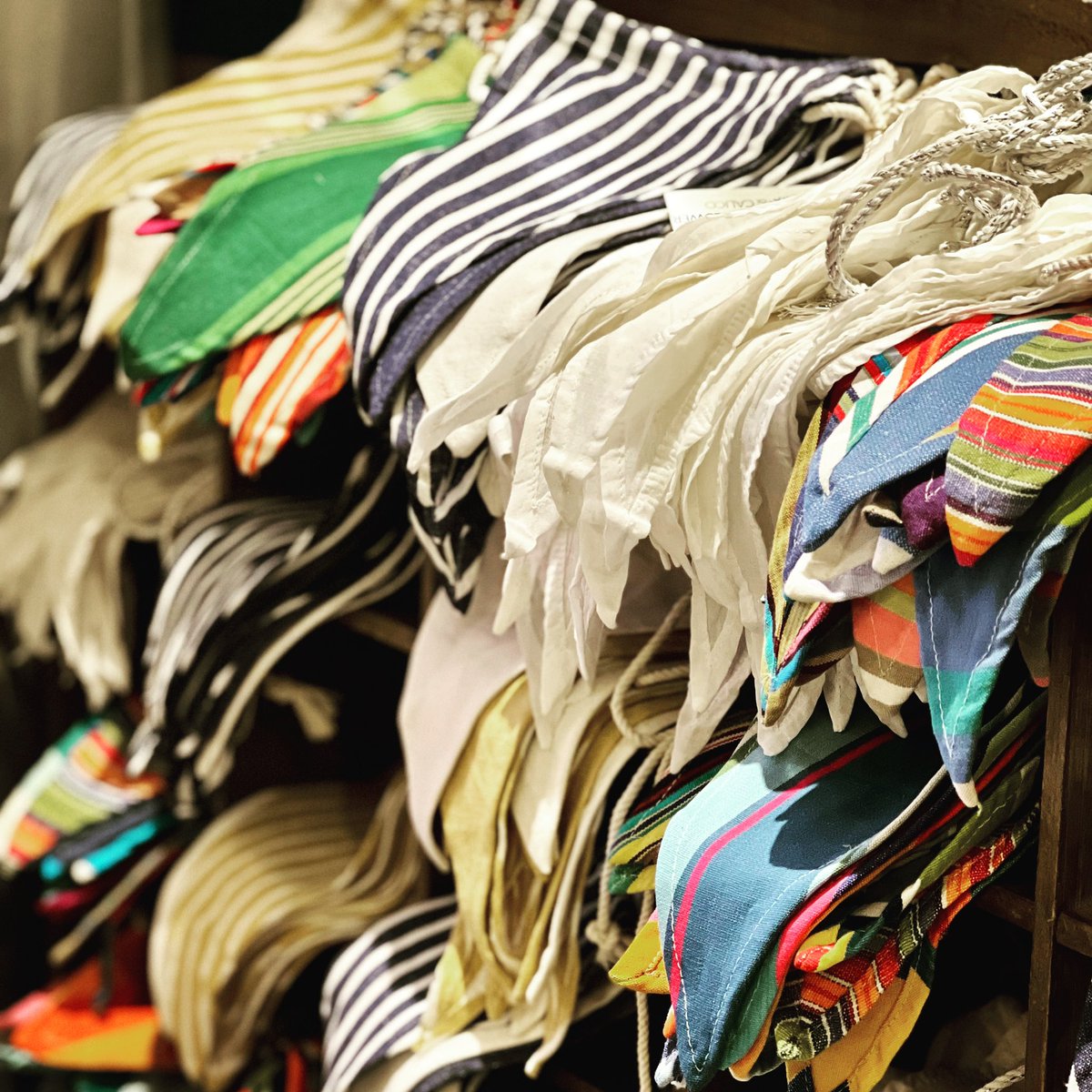 cornflowerandc's tweet photo. WE’RE OPEN TODAY 10AM-4PM
for your @cornflowerandcalico fix! 

If you are driving in don’t forget to take advantage of the free parking in the Stroud District Council car parks on a Sunday.

OPEN 7 DAYS A WEEK
Monday - Saturday ⇨ 9am-5pm
Sunday ⇨ 10am-4pm

#shoplocal #homewares https://t.co/JjTgCYeYsA