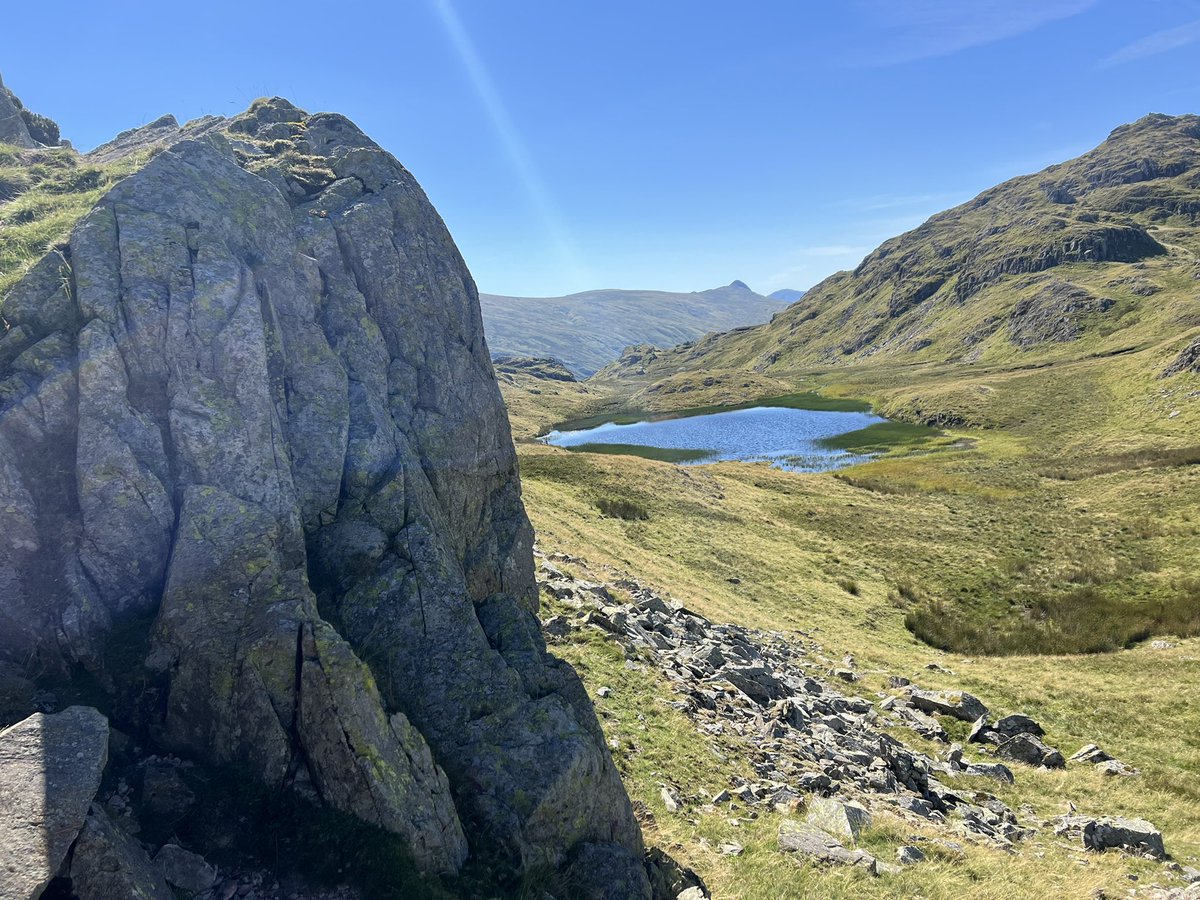 Manclee's tweet photo. #bessyboot 203/214 #rosthwaitefell #lakedistrict #cumbria #wainwrights #wainwright #hiking #hikinguk @lakedistrictnpa @wainsoc @wkthewainrights @WainwrightRocks @PictureCumbria @214Wainwrights @images_lake #lakedistrictnationalpark https://t.co/d9Aa31Hhln