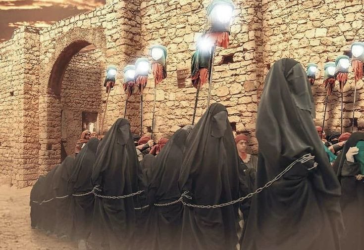 Hashtag_Kafirr's tweet photo. جشنِ آزادی مناؤ کِس طرح🥀
ان دنوں میں آلِ محمدؐ قید تھے💔 https://t.co/NJSXqkDItX
