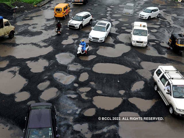 aipcsurat's tweet photo. Despite of Paying Huge Toll Tax Public gets such quality of Roads. Tyre Busting Suspension problem in Vehicles are common these days. #StopToll till Roads are not repaired.  @NHAI @nitin_gadkari https://t.co/R5gbqCMKPk