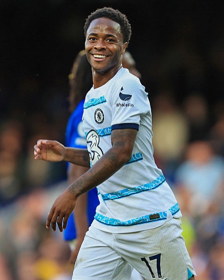 If Harry Kane or Raheem Sterling scores ANYTIME today , we'll giveaway a mystery shirt box to a lucky follower!

To enter:
1️⃣ RT this tweet
2️⃣ Follow us

We'll pick the winner tomorrow. Good Luck 😍